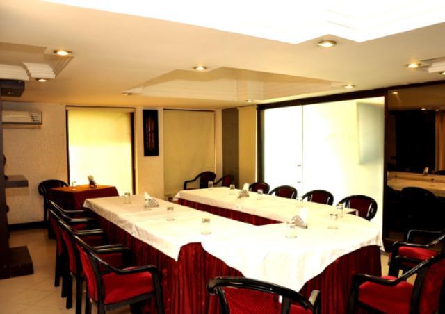 Hotel Dayal International, Dzsamsedpur Kültér fotó